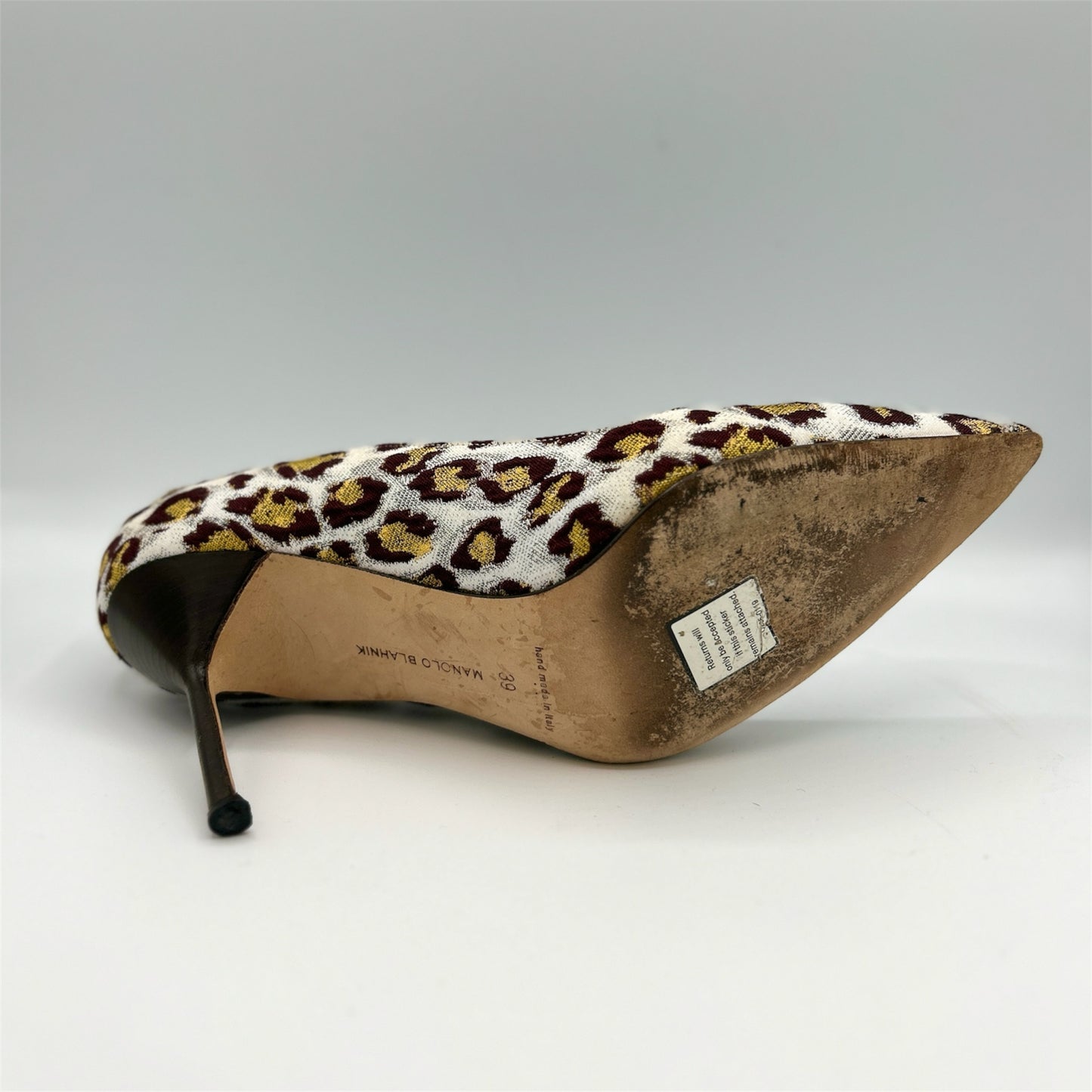 Manolo Blahnik Leopard Print Stitched Canvas Closed Toe Pumps Size 39