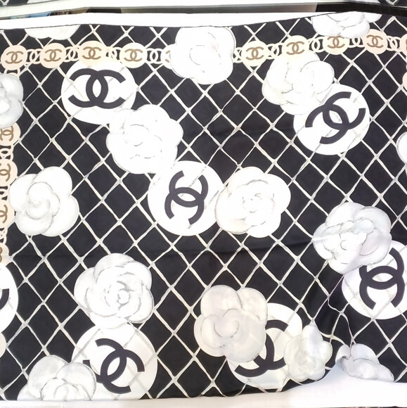 chanel silk camelia black and white scarf